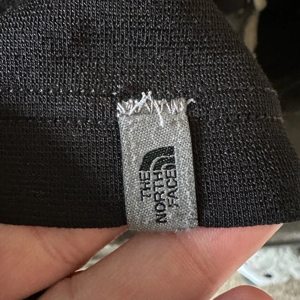 The North Face Men's Black Quarter-Zip Jacket